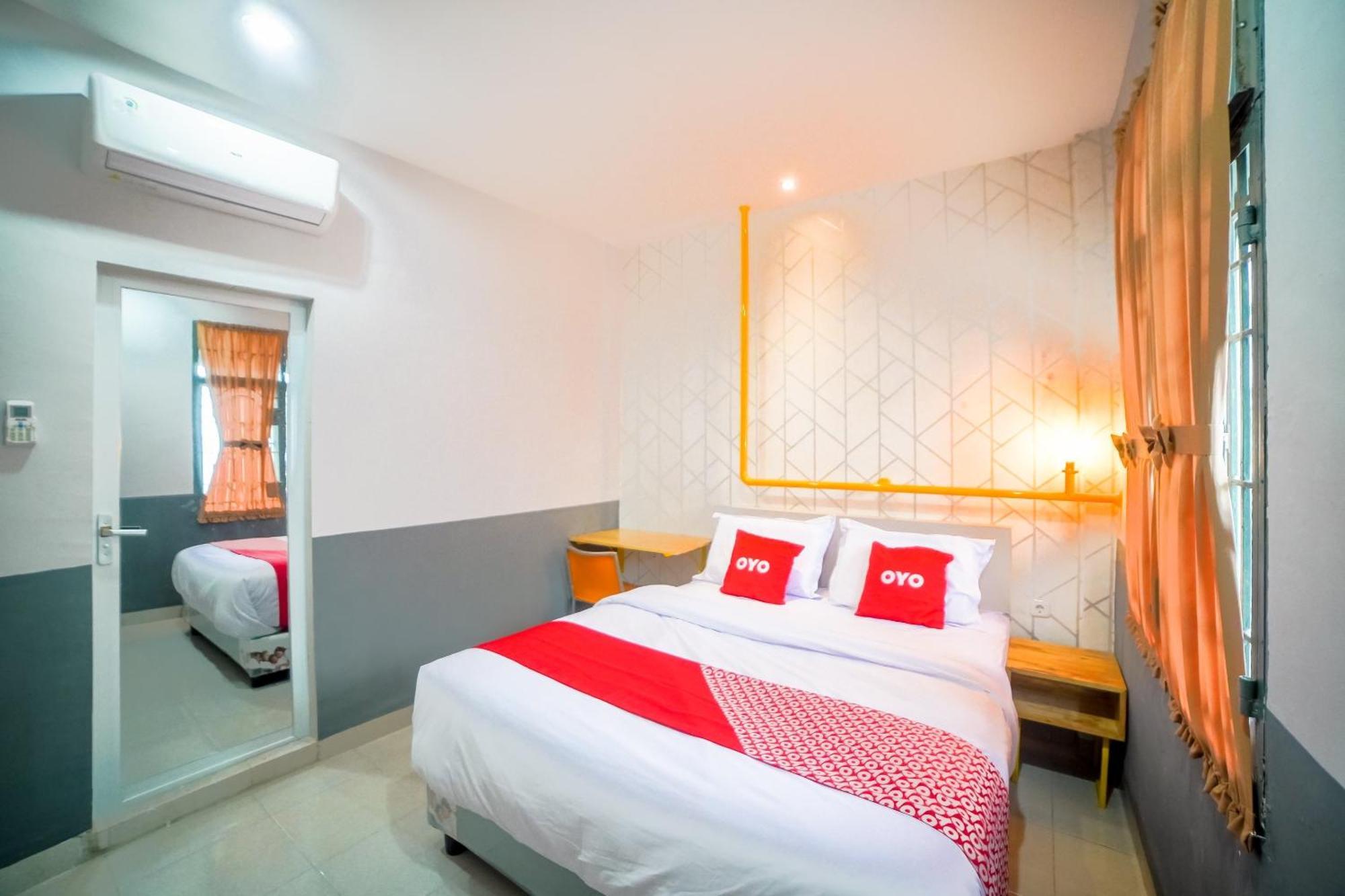 Capital O 90874 Millenium Inn 2 Medan Exterior photo