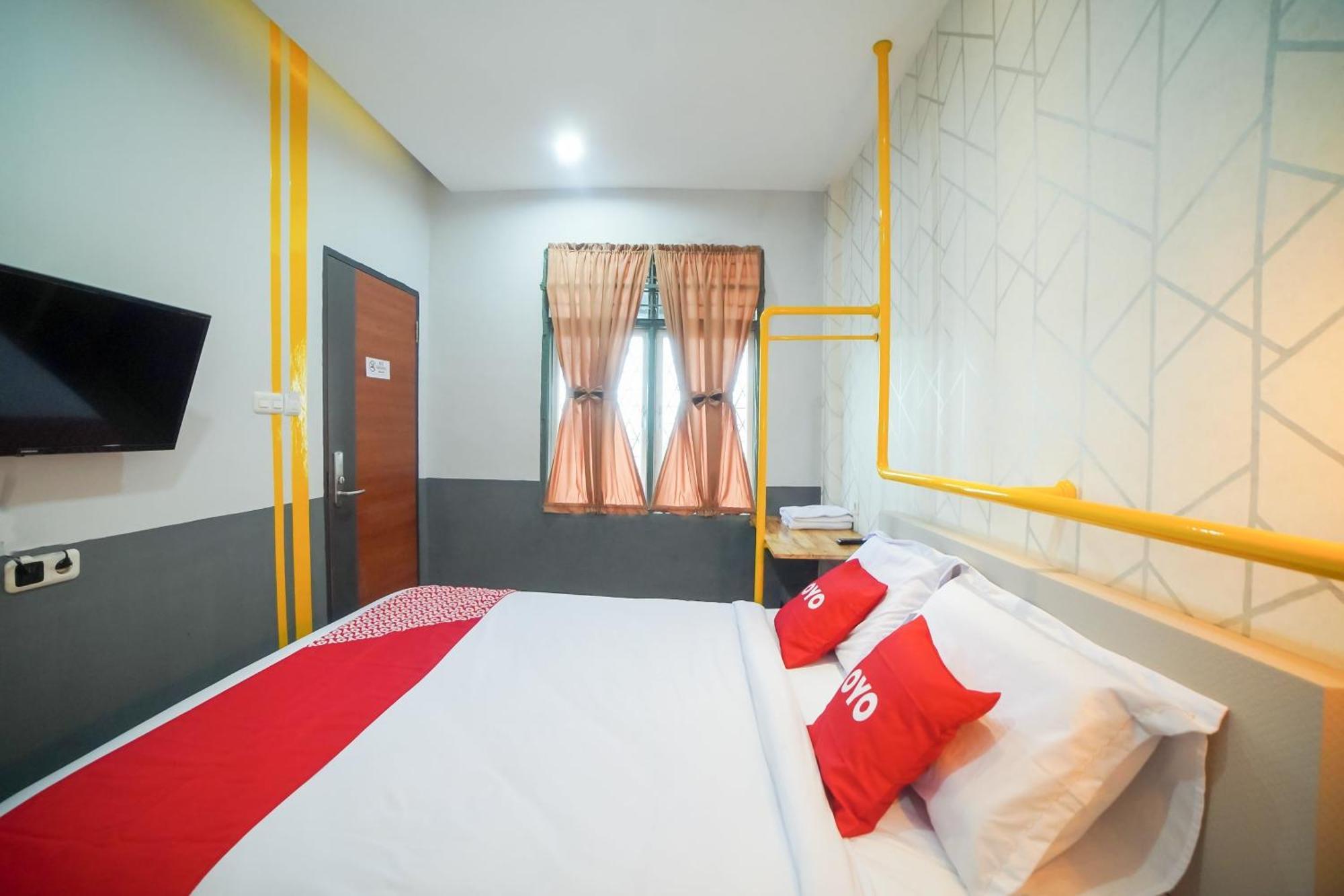 Capital O 90874 Millenium Inn 2 Medan Exterior photo