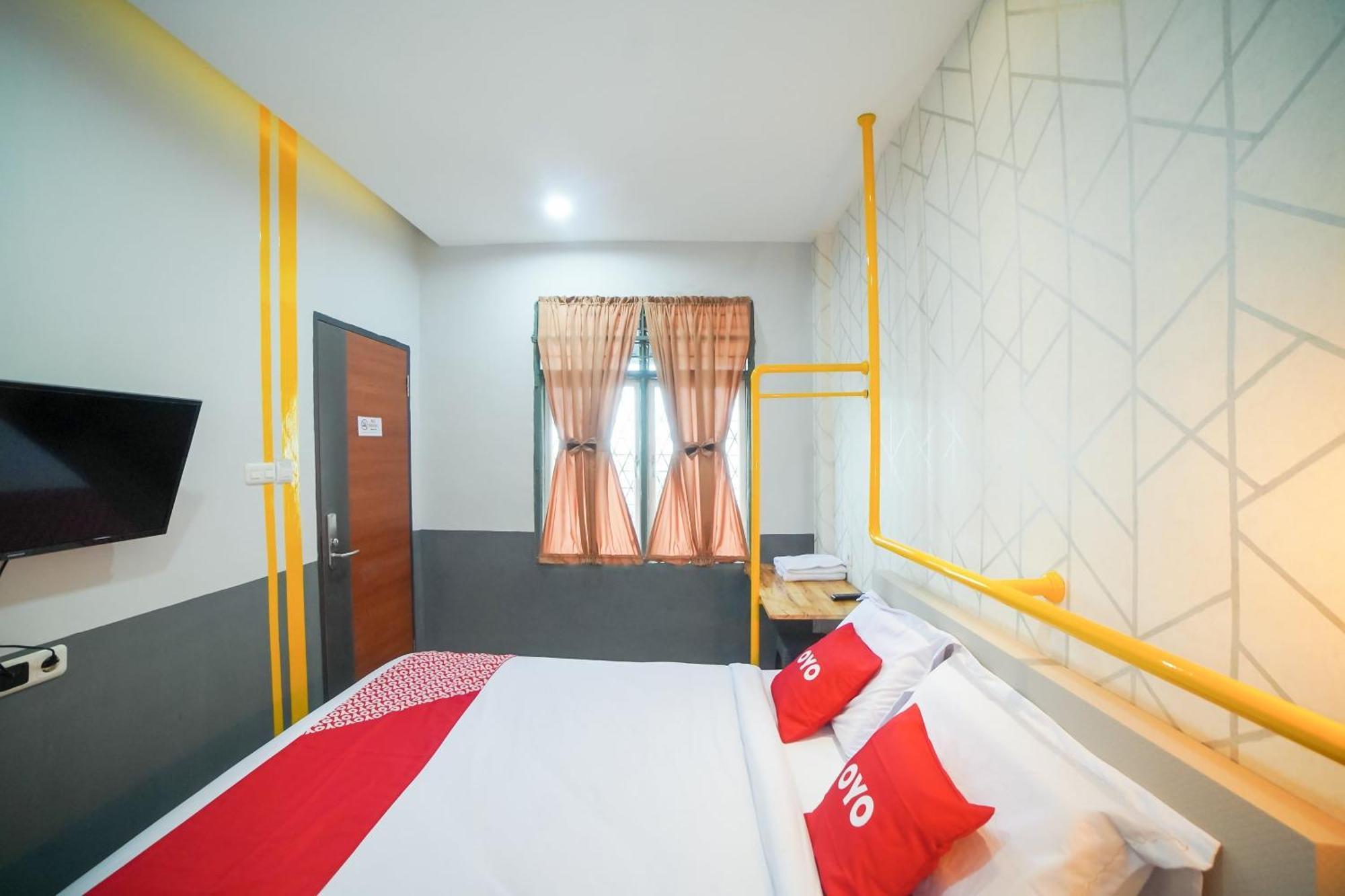 Capital O 90874 Millenium Inn 2 Medan Exterior photo